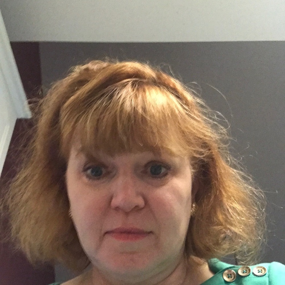 Meet your Posher, Larisa